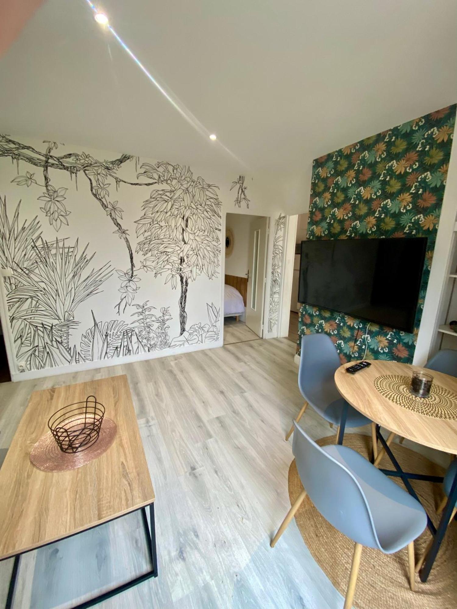 Maison Ville T2 Quartier Calme Parking Gratuit Saint-Julien-les-Villas Exterior foto